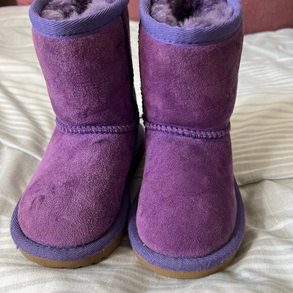 Purple Uggs - Picture 1 of 5